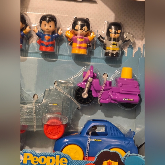 NIB Little People DC Superhero Friends Crime Fighters Vehicle Set - Picture 3 of 8